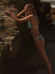 4F Dół od bikini damski - multikolor S. Bikini 4F, bez wzorów, z dzianiny. Za 49.99 zł.