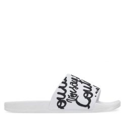 Klapki Versace Jeans Couture. Białe klapki damskie Versace Jeans Couture, bez wzorów, z jeansu, bez obcasa, bez zapięcia. Za 319.99 zł.