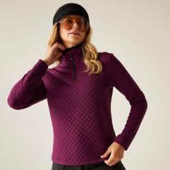 Bluza damska z suwakiem 1/4 Glamourize III Dare 2b. Fioletowe bluzy damskie Dare 2B, na zimę, bez wzorów, z dzianiny, sportowe, bez ramiączek, bez kaptura. W wyprzedaży za 199.99 zł.