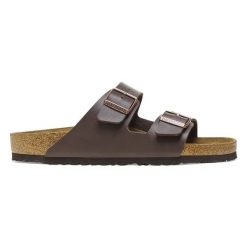 Klapki Unisex Birkenstock Arizona SFB BF Dark Brown. Brązowe klapki męskie Birkenstock, bez wzorów, z materiału, bez zapięcia. Za 349.99 zł.