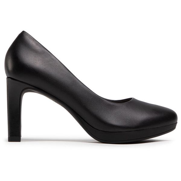 Czółenka Clarks. Czarne czółenka damskie Clarks, bez wzorów, bez obcasa, bez zapięcia. Za 303.99 zł.
