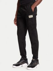 EA7 Emporio Armani Spodnie dresowe 7M000676 AF16718 UC001 Czarny Regular Fit. Czarne spodnie sportowe męskie EA7 Emporio Armani, m, bez wzorów, z dresówki. Za 579.99 zł.