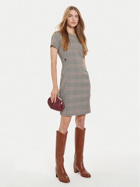 Tatuum Sukienka codzienna Hipi T2319.200B Szary Slim Fit. Szare sukienki damskie Tatuum, na co dzień, bez wzorów, z syntetyku, bez kołnierzyka, bez ramiączek, proste. Za 179.99 zł.