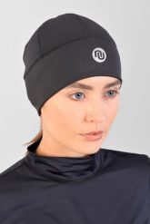Czapka krótka ocieplana do biegania Unisex Nessi Sportswear. Czarne czapki damskie NESSI SPORTSWEAR, na zimę, bez wzorów, z elastanu, sportowe. Za 139.00 zł.