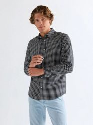 MESKA KOSZULA WRANGLER 1 PKT SHIRT BLACK 112378031. Czarne koszule męskie Wrangler, l, bez wzorów, bez kołnierzyka, bez ramiączek. Za 139.99 zł.