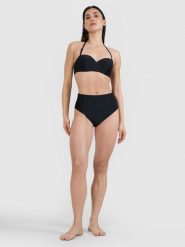 4F Dół od bikini damski - czarny XL. Czarne bikini 4F, uniwersalny, bez wzorów, z elastanu. W wyprzedaży za 39.99 zł.