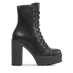 Botki Altercore. Czarne botki damskie Altercore, bez wzorów, bez obcasa, na słupku, bez zapięcia. Za 559.99 zł.