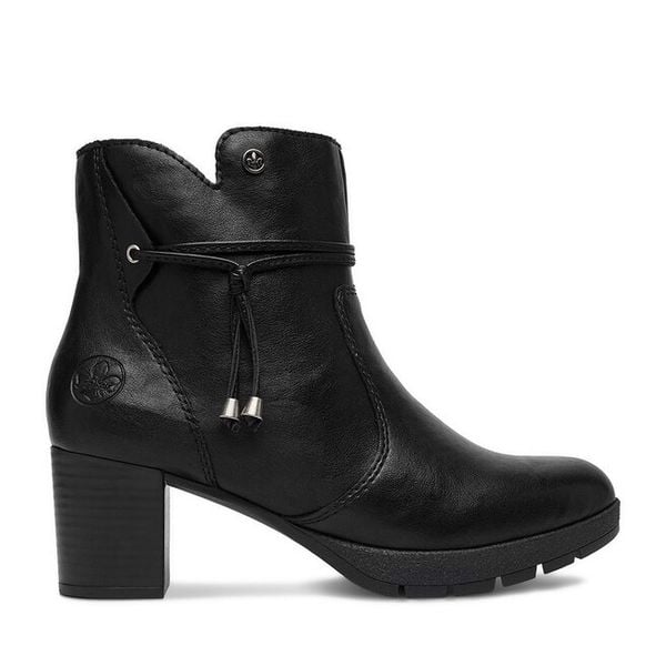 Botki Rieker. Czarne botki damskie Rieker, bez wzorów, bez obcasa, na słupku, bez zapięcia. Za 359.99 zł.