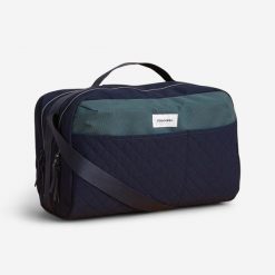 Torba jeździecka na przybory Fouganza 22 l. Niebieskie torby na ramię męskie FOUGANZA, z materiału, na ramię, duże. Za 169.99 zł.