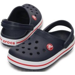 Klapki Crocs Crocband Clog K granatowo-czerwone 204537 485. Czerwone klapki męskie Crocs, bez wzorów, bez zapięcia. Za 129.00 zł.