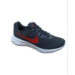 Buty do biegania na co dzień męskie NIKE REVOLUTION 6 dla aktywnych. Czarne buty sportowe męskie Nike, bez wzorów, bez zapięcia, do biegania, Nike Revolution. Za 300.99 zł.