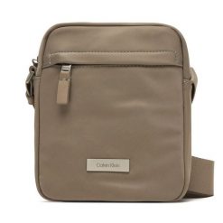 Saszetka Calvin Klein. Brązowe saszetki i nerki męskie Calvin Klein, bez wzorów. Za 299.99 zł.