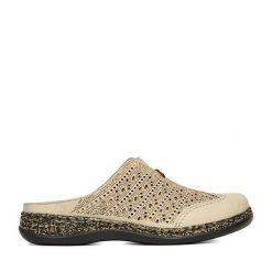 Klapki Rieker. Brązowe klapki damskie Rieker, bez wzorów, bez obcasa, bez zapięcia. Za 329.99 zł.