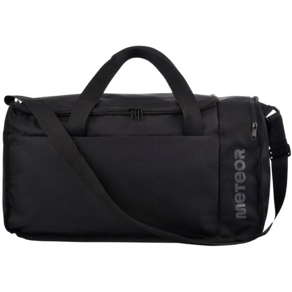 Torba Fitness Meteor Odyn 40L. Czarne torby sportowe męskie Meteor, bez wzorów. Za 61.99 zł.
