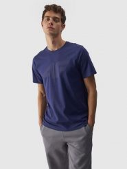 4F T-shirt regular z nadrukiem męski - granatowy S. Niebieskie t-shirty męskie 4F, m, bez wzorów, z bawełny, bez kołnierzyka, bez ramiączek. W wyprzedaży za 39.99 zł.