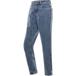 Dżinsy Nax Brawa dla Kobiet - Wygoda i Styl. Fioletowe jeansy damskie naak, bez wzorów, sportowe, długie. Za 178.99 zł.