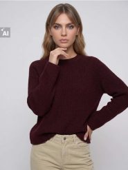 Sweter z domieszką wełny - bordowy. Czerwone swetry nierozpinane damskie Sinsay, l, bez wzorów, z wełny, bez kołnierzyka, bez ramiączek. Za 49.99 zł.