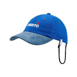 Czapka z daszkiem Musto Crew. Niebieskie czapki damskie Musto, na lato, bez wzorów, sportowe. Za 169.99 zł.