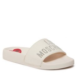 Klapki LOVE MOSCHINO. Klapki damskie Love Moschino, bez wzorów, bez obcasa, bez zapięcia. Za 649.99 zł.