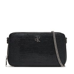 Torebka Calvin Klein. Czarne torebki do ręki damskie Calvin Klein, bez wzorów, bez dodatków. Za 239.99 zł.