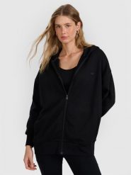 4F Bluza dresowa rozpinana z kapturem damska - czarna XS. Czarne bluzy damskie 4F, uniwersalny, bez wzorów, z bawełny, klasyczne, bez ramiączek, z kapturem. W wyprzedaży za 119.99 zł.