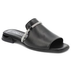 Czarne Klapki Venezia Eleganckie Skórzane Buty. Czarne klapki damskie Venezia, bez wzorów, ze skóry, eleganckie, bez obcasa, na obcasie, bez zapięcia. Za 289.00 zł.