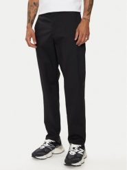 New Balance Spodnie materiałowe Athletics Standard MP43554BK Czarny Regular Fit. Czarne spodnie materiałowe męskie New Balance, bez wzorów, z bawełny. Za 249.99 zł.