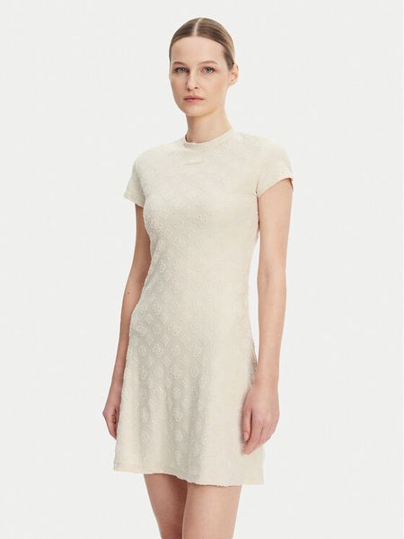 Guess Sukienka codzienna V5GK07 KCT02 Beżowy Regular Fit. Brązowe sukienki damskie Guess, na co dzień, l, z aplikacjami, z syntetyku, bez kołnierzyka, bez ramiączek, proste. Za 219.99 zł.