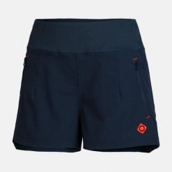 Lekkie i elastyczne szorty bermudzkie ASTI, szybkoschnące i zapewniające maksyma. Brązowe szorty damskie IZAS, bez wzorów, z nylonu, eleganckie. Za 291.26 zł.