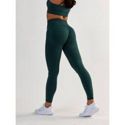 Legginsy fitness damskie Beshaped Shape Up modelujące. Fioletowe legginsy damskie BESHAPED, bez wzorów, z nylonu. W wyprzedaży za 152.15 zł.