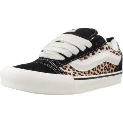 Buty VANS SK8 HI Nadruk zwierzęcy. Obuwie trekkingowe damskie Vans, ze skóry, bez zapięcia. Za 386.99 zł.