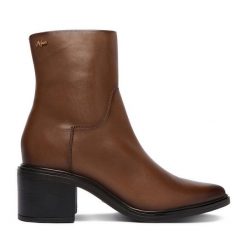 Botki MEXX. Brązowe botki damskie Mexx, bez wzorów, bez obcasa, na słupku, bez zapięcia. Za 279.99 zł.