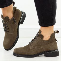 Khaki skórzane botki damskie Vinceza 89151. Brązowe botki damskie VINCEZA, na jesień, bez wzorów, z dzianiny, eleganckie, z okrągłym noskiem, bez obcasa, na obcasie, bez zapięcia. Za 339.00 zł.