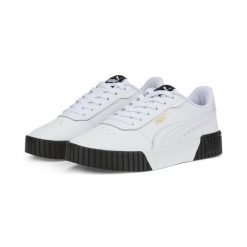 Damskie sneakersy Carina 2.0 PUMA. Białe obuwie sportowe damskie Puma, bez wzorów, bez zapięcia, trekkingowe. W wyprzedaży za 204.00 zł.