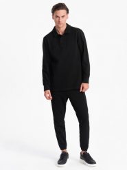 Komplet męski dresowy bluza z kołnierzem polo + spodnie - czarny V8. Czarne bluzy męskie Ombre Clothing, l, bez wzorów, z bawełny, bez ramiączek, bez kaptura. W wyprzedaży za 262.49 zł.