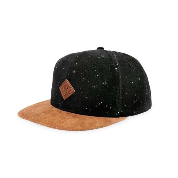 Czapka NORTHWEEK BY HAWKERS - SANDSTORM CAP. Czarne czapki damskie hawkers, bez wzorów, z poliesteru. Za 69.99 zł.