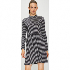 Vero Moda - Sukienka. Niebieskie sukienki damskie Vero Moda, na co dzień, m, bez wzorów, z bawełny, casualowe, bez kołnierzyka, bez ramiączek, maxi, proste. W wyprzedaży za 49.90 zł.