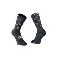 Skarpety rowerowe NORTHWAVE RIDE & ROLL czarny. Czarne skarpetki damskie Northwave, bez wzorów. Za 35.00 zł.