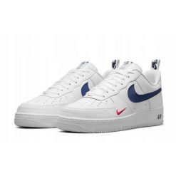 Buty Sportowe Męskie Nike Air Force 1 na co dzień. Białe buty sportowe męskie Nike, bez wzorów, bez zapięcia, Nike Air Force. Za 522.00 zł.