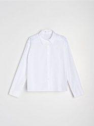 Bawełniana koszula z ozdobną koronką - biały. Białe koszule damskie Sinsay, l, bez wzorów, z bawełny, bez kołnierzyka, bez ramiączek. Za 59.99 zł.