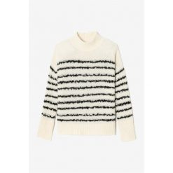 Damski sweter z długim rękawem Le Temps des cerises August. Białe swetry nierozpinane damskie Le Temps Des Cerises, na zimę, bez wzorów, bez kołnierzyka, bez ramiączek. Za 383.00 zł.