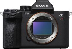 Aparat Sony A7R V (ILCE7RM5B.CEC). Aparaty bezlusterkowce SONY. Za 16,597.95 zł.