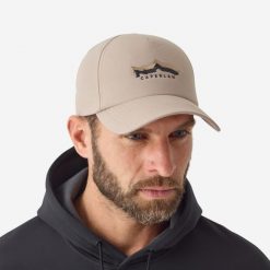 Czapka z daszkiem Caperlan FC 100. Brązowe czapki damskie CAPERLAN, bez wzorów, z bawełny. Za 34.99 zł.