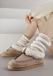 Ciemnobeżowe Śniegowce na Platformie Ozdobione Haftem i Futerkiem Linedis. Brązowe śniegowce damskie Renee, z futra, bez zapięcia. Za 99.99 zł.