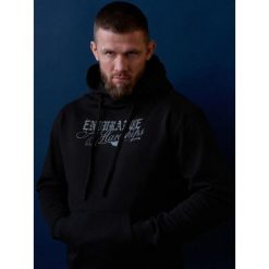 MANTO bluza z kapturem RESOLVE czarna. Czarne bluzy damskie Manto, bez wzorów, bez ramiączek, z kapturem. Za 249.00 zł.
