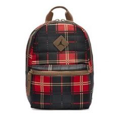 Plecak miejski młodzieżowy Jordan Quilted Mini Daypack do szkoły. Czerwona plecaki męskie Jordan, bez wzorów, młodzieżowe. Za 148.99 zł.