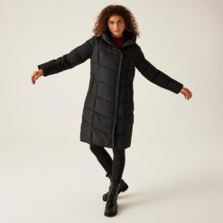 Parka damska Regatta Nurie. Brązowe parki damskie Regatta, bez wzorów, z puchu, bez kaptura. W wyprzedaży za 329.99 zł.