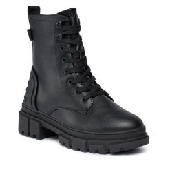 Trapery s.Oliver. Czarne trapery damskie S.Oliver, bez zapięcia. Za 399.99 zł.