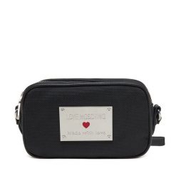 Torebka LOVE MOSCHINO. Czarne listonoszki damskie Love Moschino, bez wzorów, bez dodatków. Za 389.99 zł.