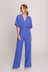 Elegancki kombinezon damski z kopertowym dekoltem niebieski. Niebieskie sukienki damskie Stylove, na imprezę, m, bez wzorów, eleganckie, bez kołnierzyka, bez ramiączek, kopertowe. Za 519.00 zł.